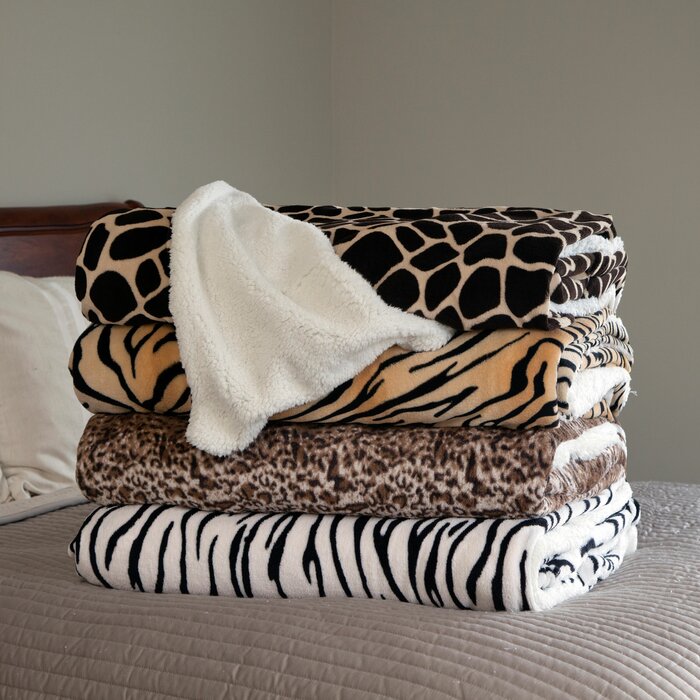 Lavish Home Giraffe Blanket Reviews Wayfair   Giraffe Blanket 